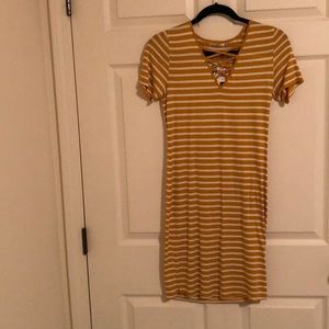 adorableeeee t shirt dress!